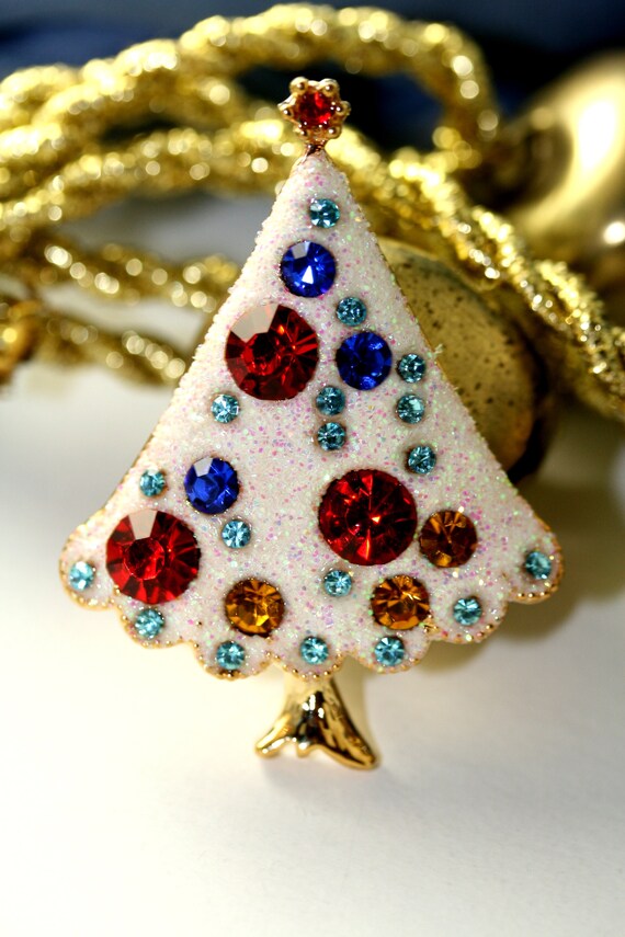 Vintage rhinestone christmas tree brooch sale