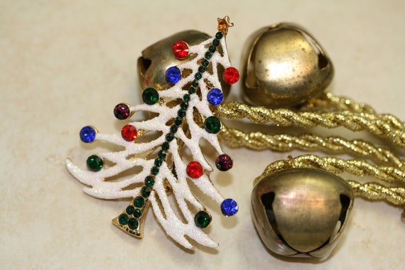 White Glitter Traditional Christmas Tree Pin Broo… - image 1