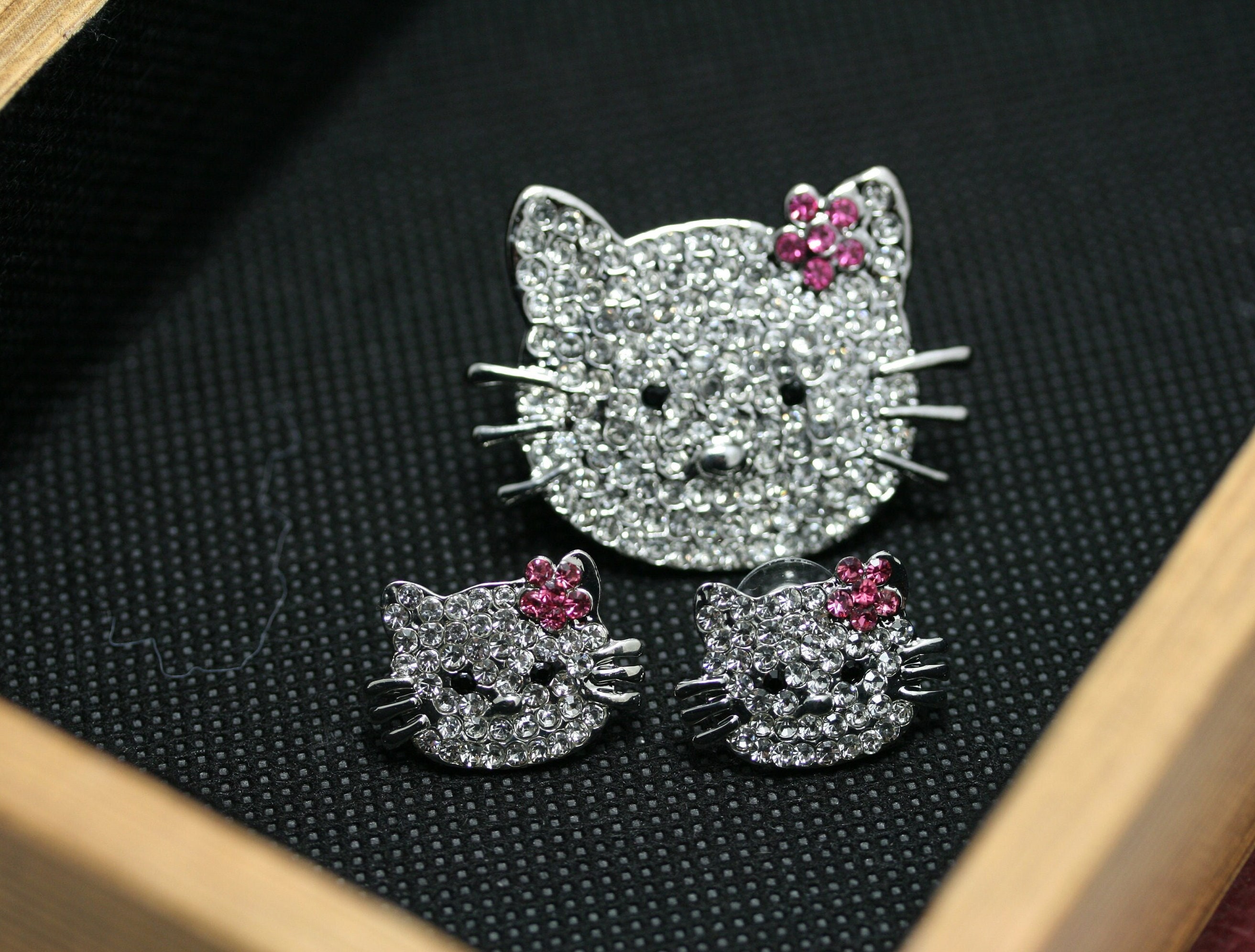 Hello Kitty Rhinestone Crown