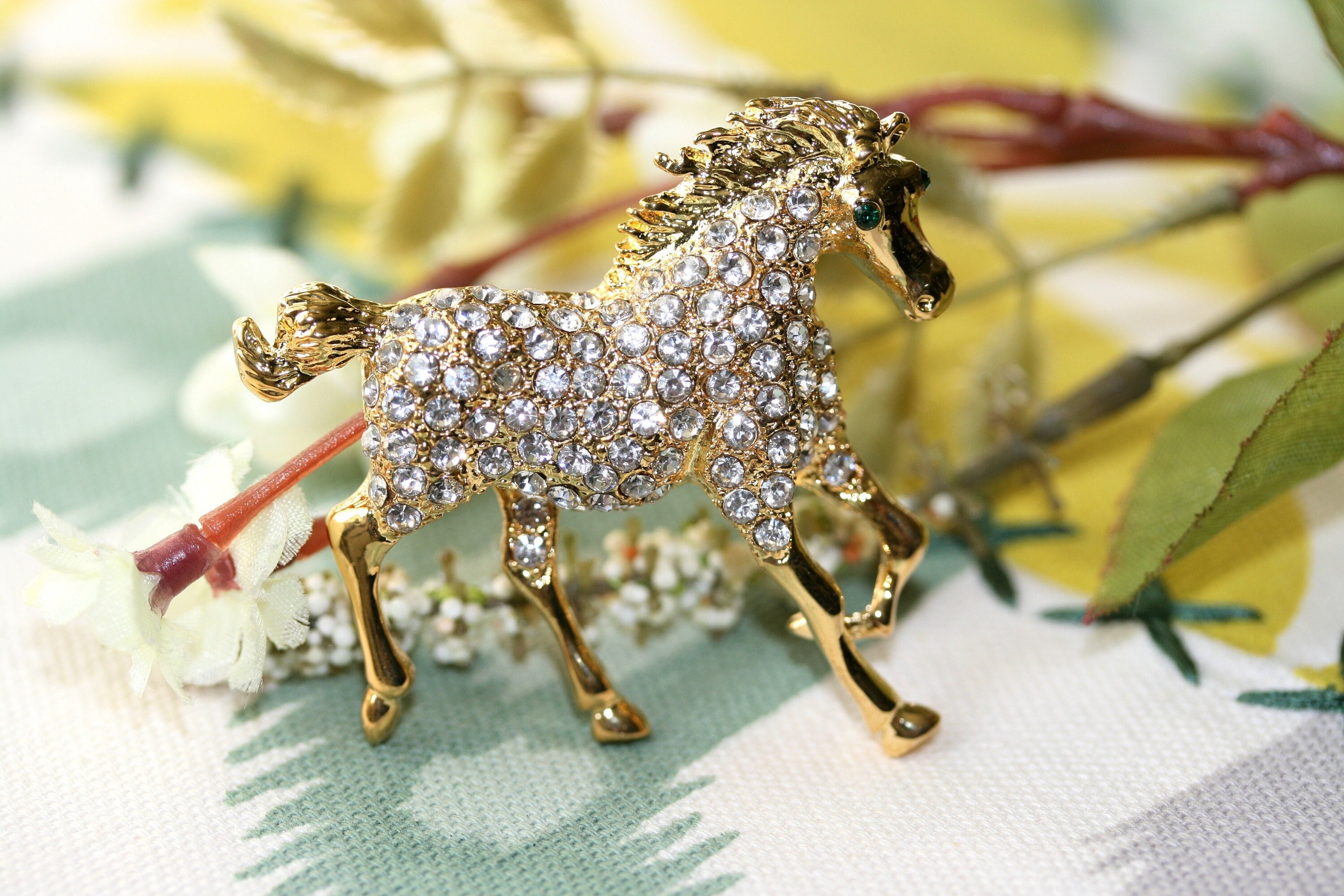 Totally Dazzled Brooches Wholesale | Gold Rhinestone Brooch