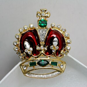 thumbnail image 2 of Rhinestone CROWN TRIFARI Brooch Pin In Gold Tone Royal Crown Lapel Pin... 2 of 12
