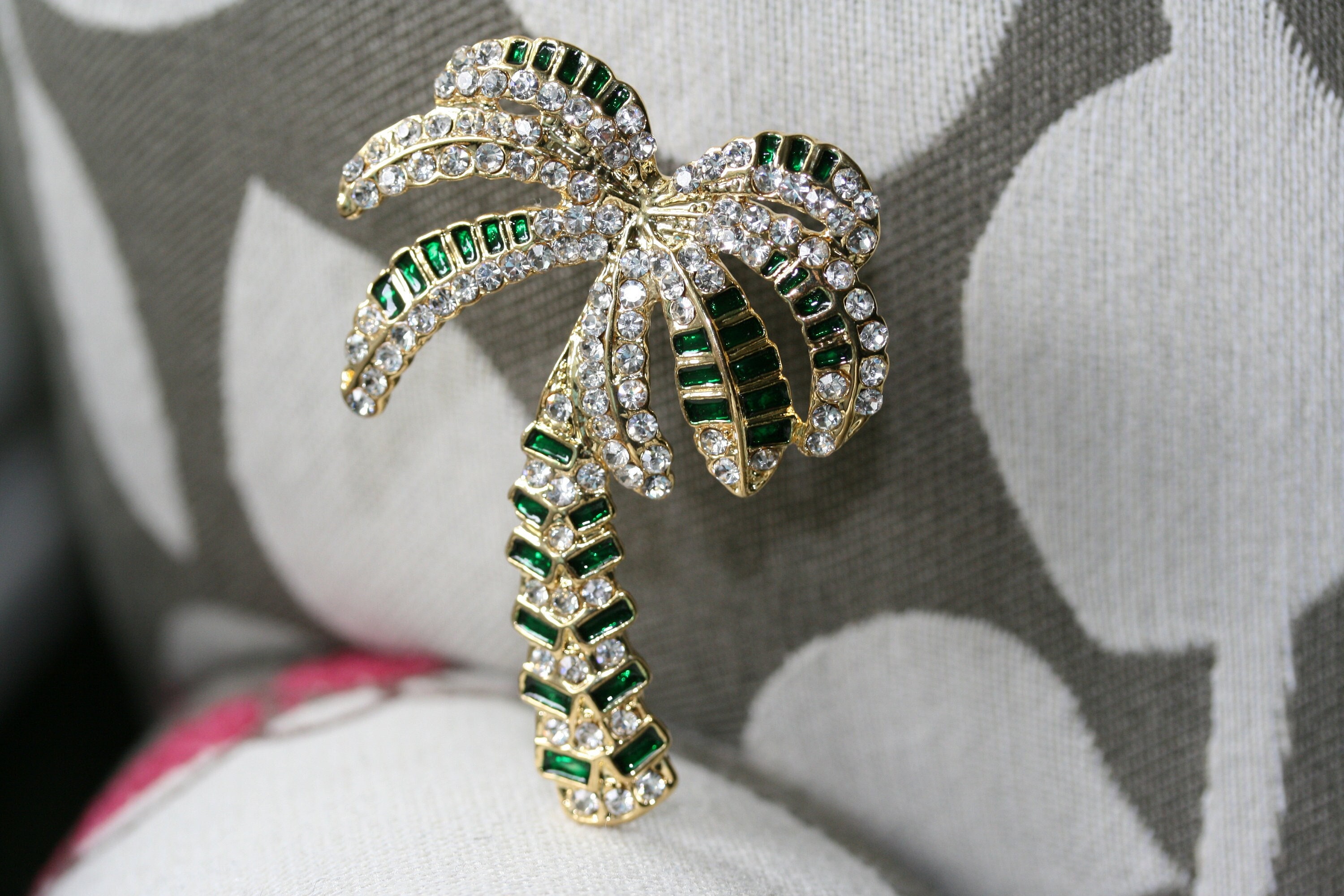 Chanel Faux Pearl & Enamel CC Palm Tree Brooch - Gold-Plated
