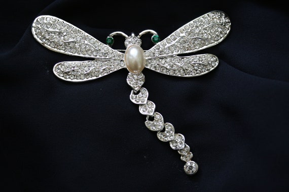 Large Vintage Rhinestone Dragonfly Brooch  with A… - image 10