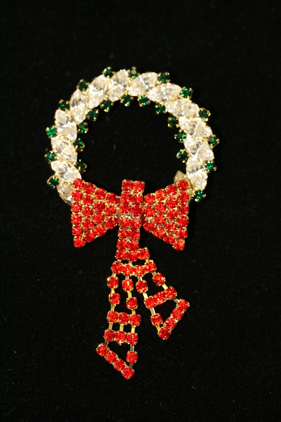 Vintage Christmas Wreath Rhinestone Pin Brooch, C… - image 2