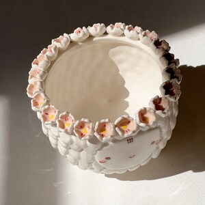 Ora planter white tone with Pink sakura crown image 5