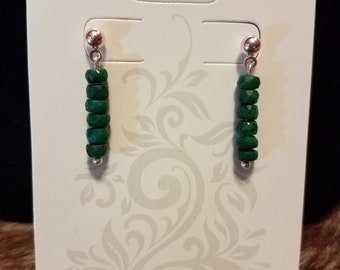 Boucles d’oreilles émeraude faites à la main