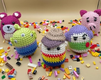 Virkad Toy Story-docka | Amigurumi Toy Story-virkning | Virkad Disney-docka | Disney-figur plyschdocka | Söt present | Alla hjärtans dag-present