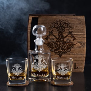 Personalized whiskey gift set -  Decanter set number 176 - tree of life, Norse mythology, Yggdrasil, scandinavian pattern weapons
