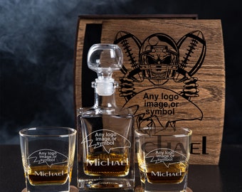 Personalized whiskey gift set -  Decanter set number 279 - Personalized gift for a football fan