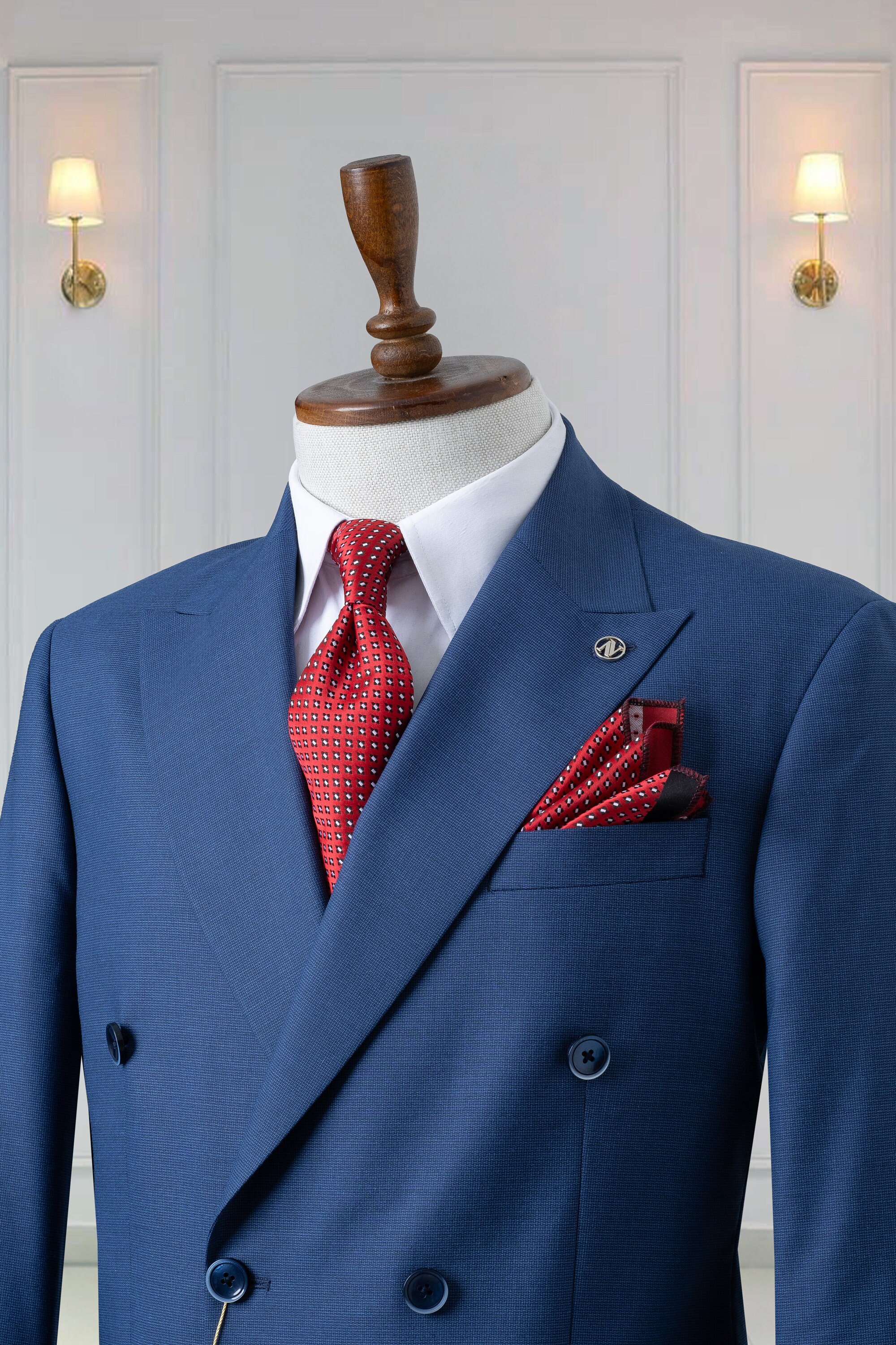 Double Breasted Men's Suit, Peak Lapel, Flap Pocket, 220's Wool