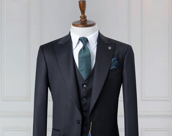 Men’s Super 220’s Woven Wool Men's Suit Perfect For Business