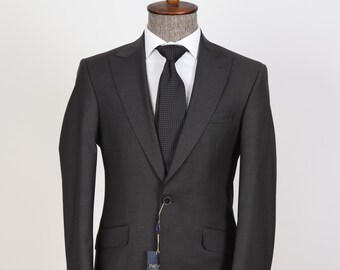 Classic 180’s Super Gray Woven Wool Men's Suit Perfect For Business