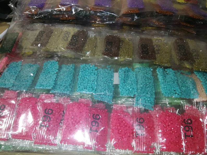 diamond painting beads 600 diamonds DMC 699 Green fruit confits - Round or square rhinestone bags