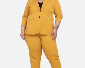 Plus size top yellow pantsuit