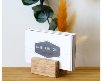 Porte carte de visite en bois d'une contenance de 30 exemplaires .