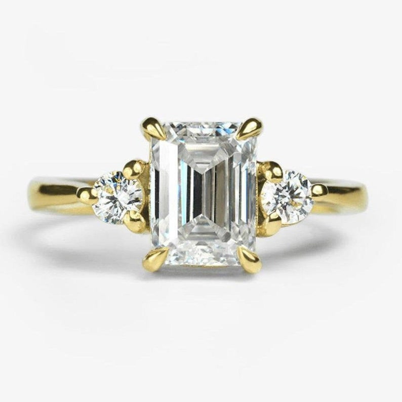 White Color Emerald Cut 2.Ct Moissanite Diamond Stone In Wedding Or Engagement Ring For Special Gift For Her