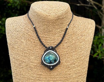 Collar de macramé de labradorita, colgante de cristal estilo bohemio, regalo de joyería con piedra curativa