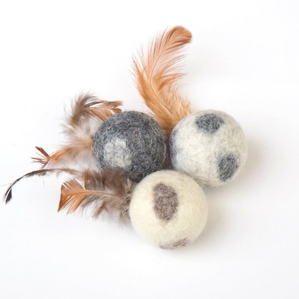 Feather Cat Balls Set of 3, Feather Ball Cat Toys Opt Catnip and Bell, Fun Kitten Toys, 100% Organic Wool Interactive