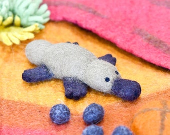 Wool felt Platypus Toys, Stuffed Animals,  Australia Native, Felt Toy, Australiana Animals