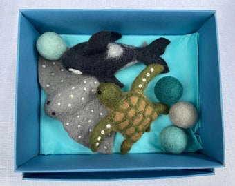 Caja de regalo de criatura marina, caja de regalo de juguete oceánico, adorable animal relleno de bebé, juguete de lana hecho a mano, animales submarinos