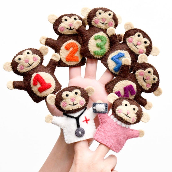 Set von 7 handgemachten Wollfilz Fingerpuppen Affen, Kinderreim inspiriert, Tier Fingerpuppen für spielerische Freude, fünf kleine Affen