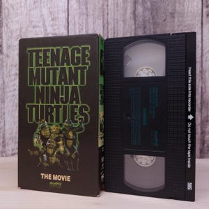 Teenage Mutant Ninja Turtles (1990) | Used VHS Tape | Classic Movie Collectible
