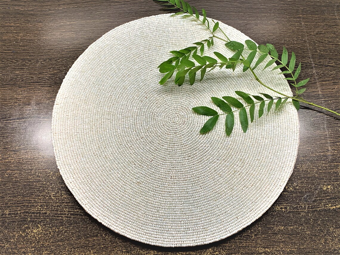 Round Beaded Placemats Table décor 14 Beaded placemat Etsy