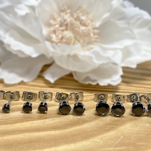 Pair of 316L Surgical Steel 3mm 4mm 5mm 6mm 7mm 8mm 9mm 10mm Black Cz Gem Hypoallergenic Stud Earrings