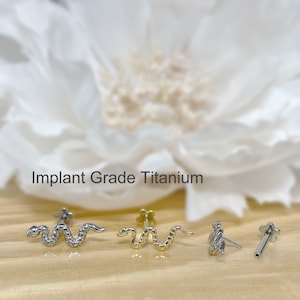 Implant Grade Titanium Snake Cartilage Gold Stud Earrings • 20G/18G/16G • snake tragus conch earring • Threadless Push In Flat Back Labret
