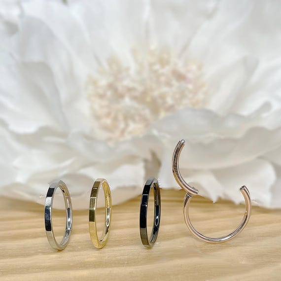 Implant Grade Titanium Hinged Clicker Segment Cartilage Hoop Ring Implant Grade Titanium Hinged Clicker Segment Cartilage Hoop Ring