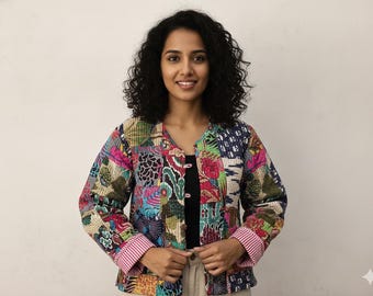 Giacca patchwork Kantha in cotone realizzata a mano, cappotto floreale boho reversibile da donna, giacca vintage, abbigliamento vintage, regalo per lei