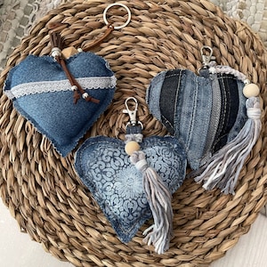 Denim hartbedel, klein liefdescadeau liefdeshart sleutelhanger, handtasbedel, duurzaam cadeau, denim sleutelhanger