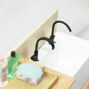 1pc/2pcs Dollhouse Faucet,Miniature Water Tap,Miniatures Doll decoration,Dollhouse miniature artisan,Dollhouse decoration