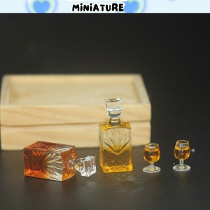 Miniature Wine Bottle,Dollhouse Wine Glasses,Simulation Wine Bottle,Dollhouse Decoration,Miniature Kitchen Accessory