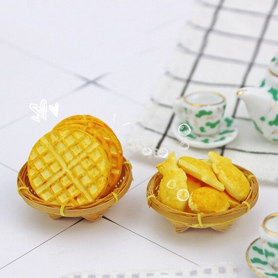 1:12 Miniature Waffle Mini Taiyaki Biscuit Simulation Food,dollhouse  Kitchen Decoration Toys Accessories 