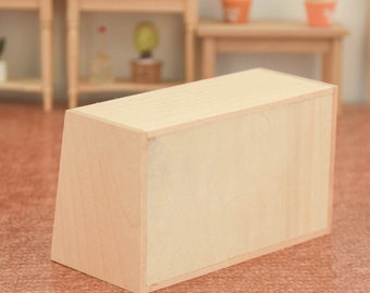 Armadio per bambole Fiocco, legno e design vintage ed elegante - Dida
