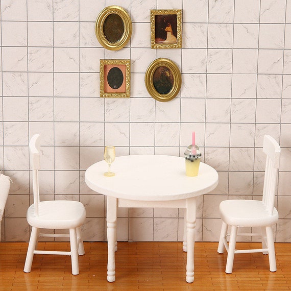 Ensemble de 2 Métal D'or Nouveau Design Miniature Chaises et Table pour Dollhous