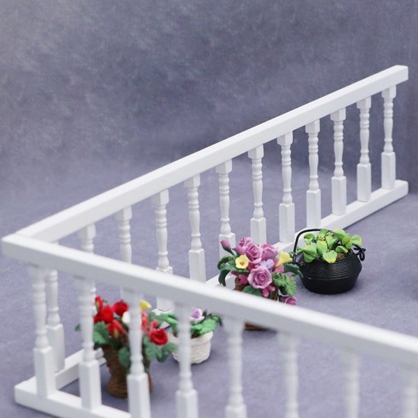 1PC 1:12 Scale Wooden White Miniature Dollhouse Railing Garden Balcony Mini Furniture Doll House Accessories Toy