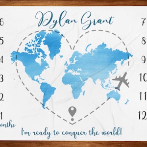 Couverture de mois pour bébé, carte du monde Couverture de voyage pour un mois important Couverture mensuelle avec prénom de bébé et aventure Couverture pour âge de bébé WM56