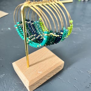Broche Dorée Vintage Avec Cercles Et Cristaux Bleus - Bijou Occasion En Bon état, Fabriqué En France