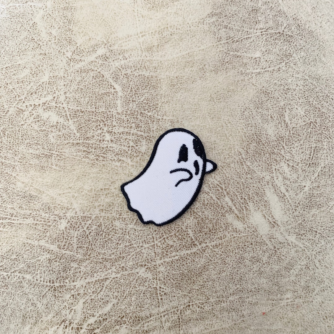 Ghost Embroidered Iron-on Patch, Applique (2"x 2") - Etsy