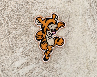 Disney © Winnie The Pooh Heart - Iron On Patches Adhesive Emblem Stickers  Appliques, Size: 2.44 x 2.4 Inches