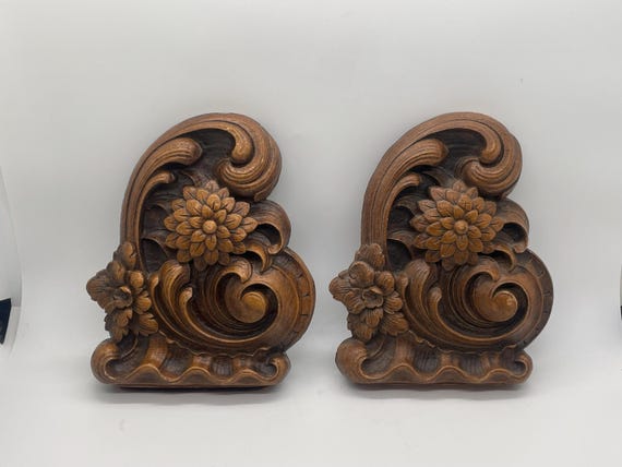 Vintage Syroco Style Bookends – Ornate Floral Scroll Wood Composite Decor