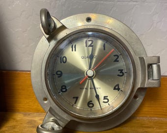 Vintage Royal Mariner Nautical Porthole Quartz Clock – Industrial Coastal Wall Decor