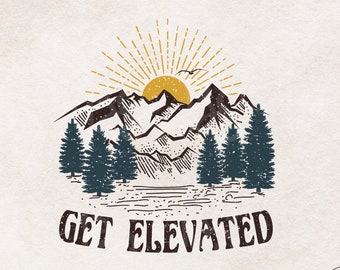 Peut inclure: Une illustration numérique d'une chaîne de montagnes avec un soleil et des arbres. Le texte "GET ELEVATED" est sous l'image.
