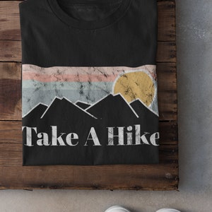 Haga una caminata PNG, Sublimación Png para entusiastas del aire libre, Descarga digital PNG de senderismo, Calcomanía de camiseta de caminata Png, Clipart de senderismo, imagen 3