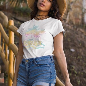 Beach Bum PNG - Playa png - Sublimación de playa - Retro png - Verano png - Diseño de camisa - Vintage Look - Sublimación Diseño Descargar imagen 6