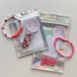 VALENTINE DIY bracelet kits / party heart jewelry/ kids stretchy bracelet/ name bracelets personalized craft for kids
