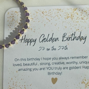 Pulseira elástica dourada de ametista e ouro de fevereiro, pulseira de presente de aniversário dourada com cartão