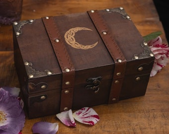 Celtic Crescent Treasure Box, Small Wood and Leather Decorative Chest, Velvet Lining Vintage Box (8.3 x 5.3 x 3.7 in)